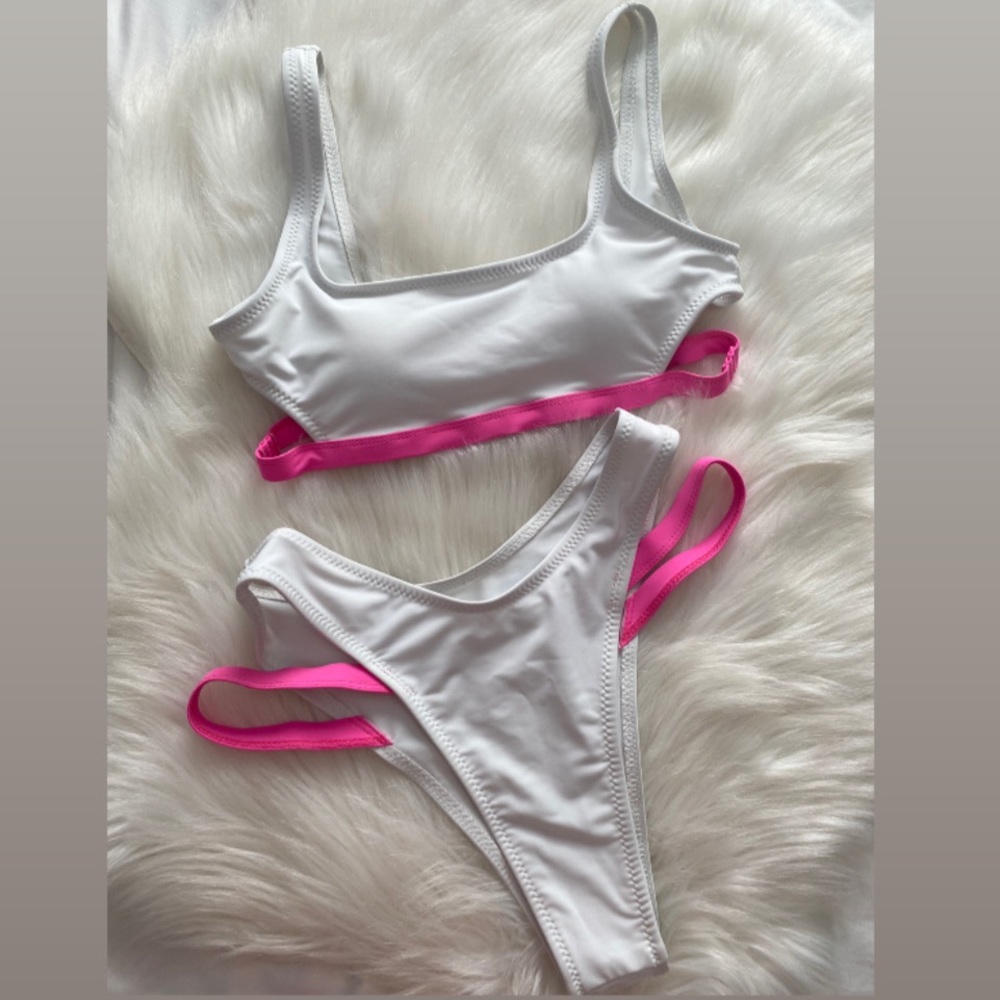 Super Cute Swimsuit 💕